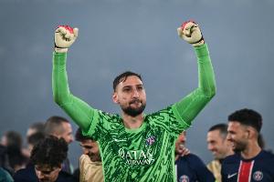 经纪人：正在和巴黎谈多纳鲁马续约＆他该拿金球奖