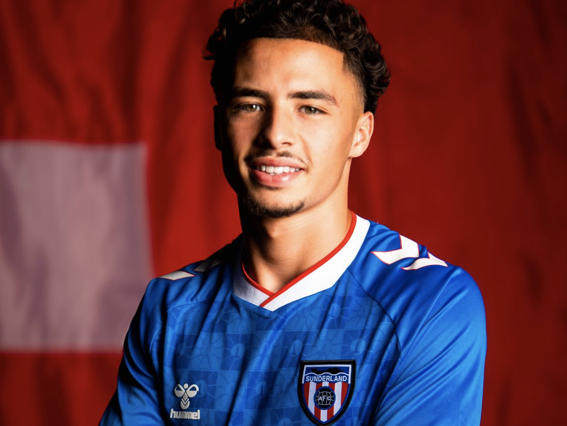 官方：20岁比利时边锋塔勒比加盟桑德兰，合同为期五年